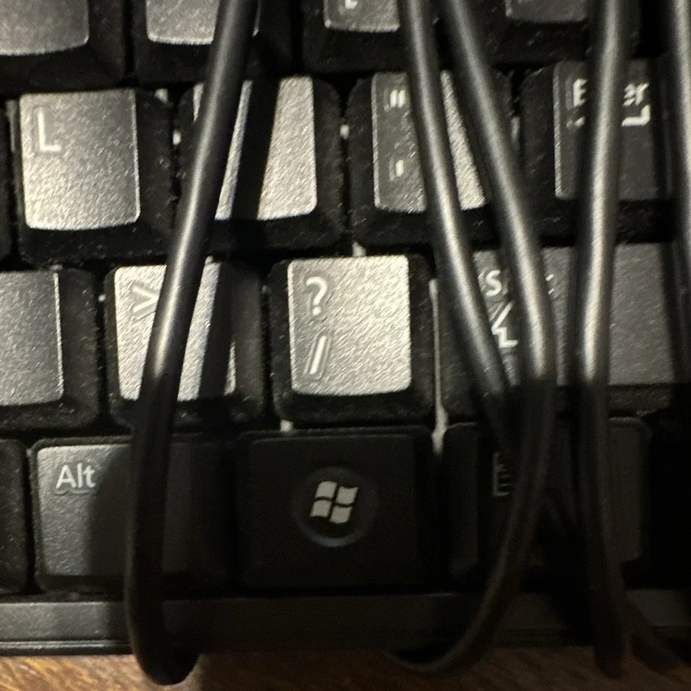 Dell KB212-B Wired USB Full Size Keyboard, Black, Multimedia Keys, QWERTY EN